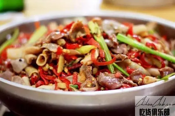 Qianjiang Stir-fried chicken giblets