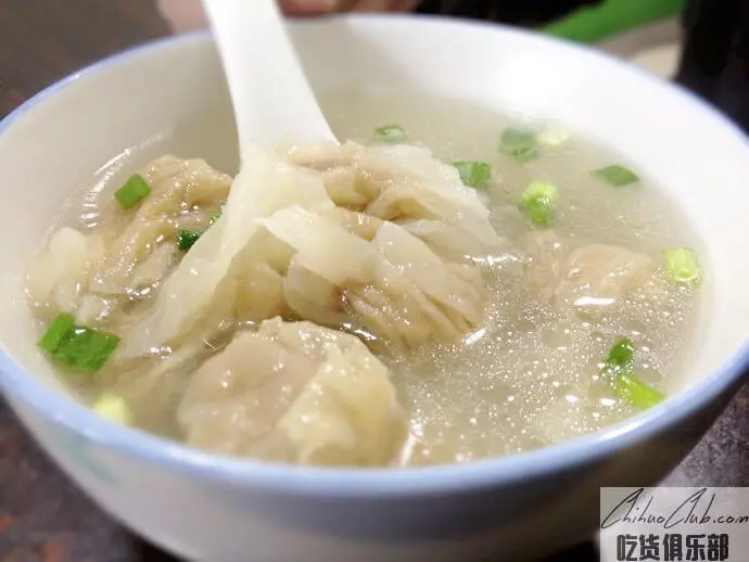 Tongli pork wonton