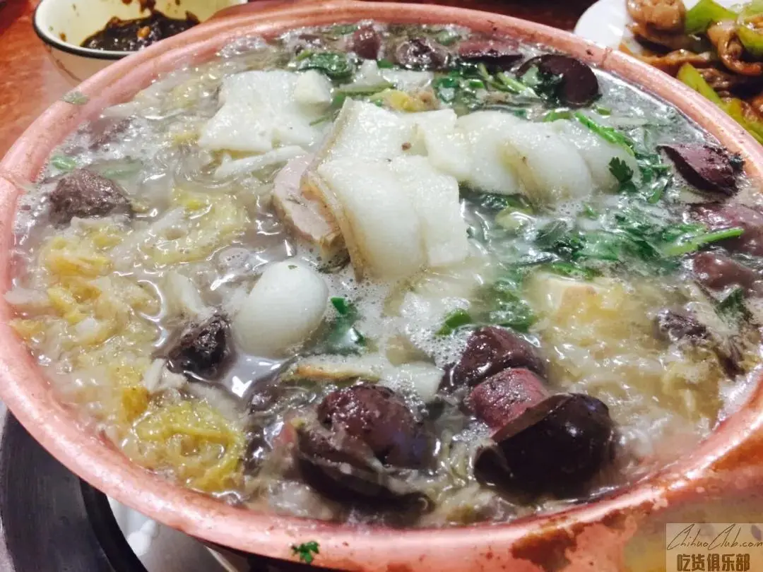 凤城满族特色杀猪菜