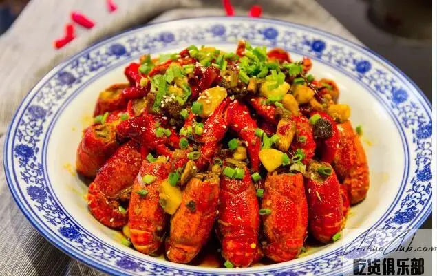 Qianjiang Braised crawfish