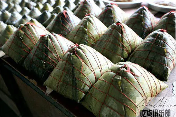 Hengxian Big Zongzi (Glutinous Rice Wrapped in Bamboo Leaves)